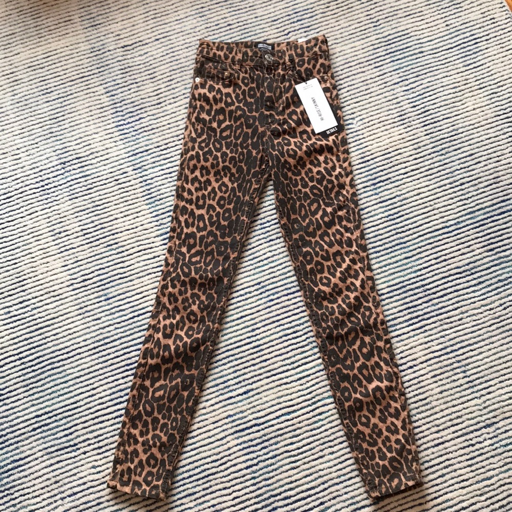 Zara Hi-Rise / Skinny Leopard Denim - Size 2
